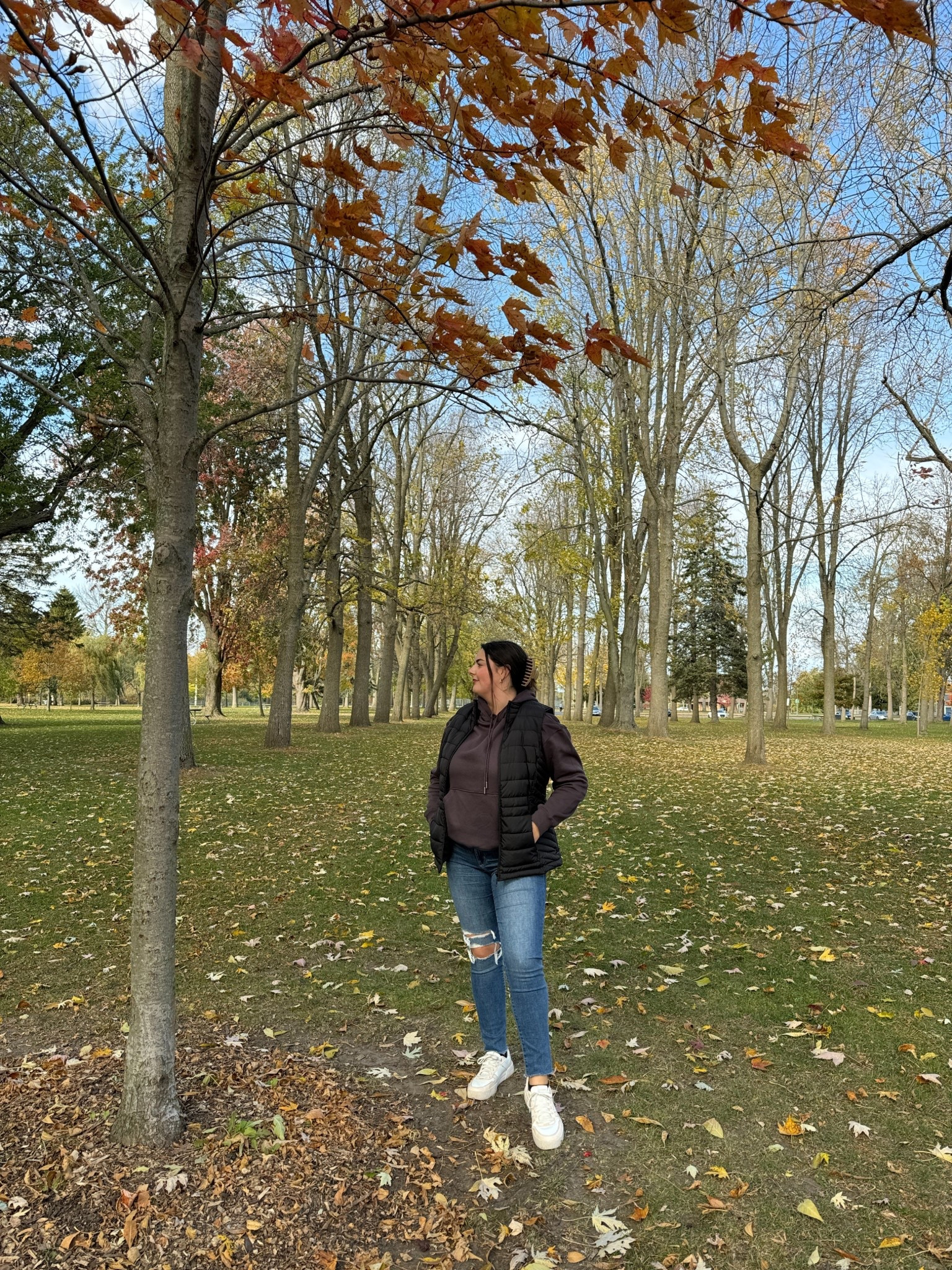 love a simple but still cute outfit - blue jeans, comfy sweater, and a vest for fall 🍂

#LTKsale #LTKcanada #LTKstyletip