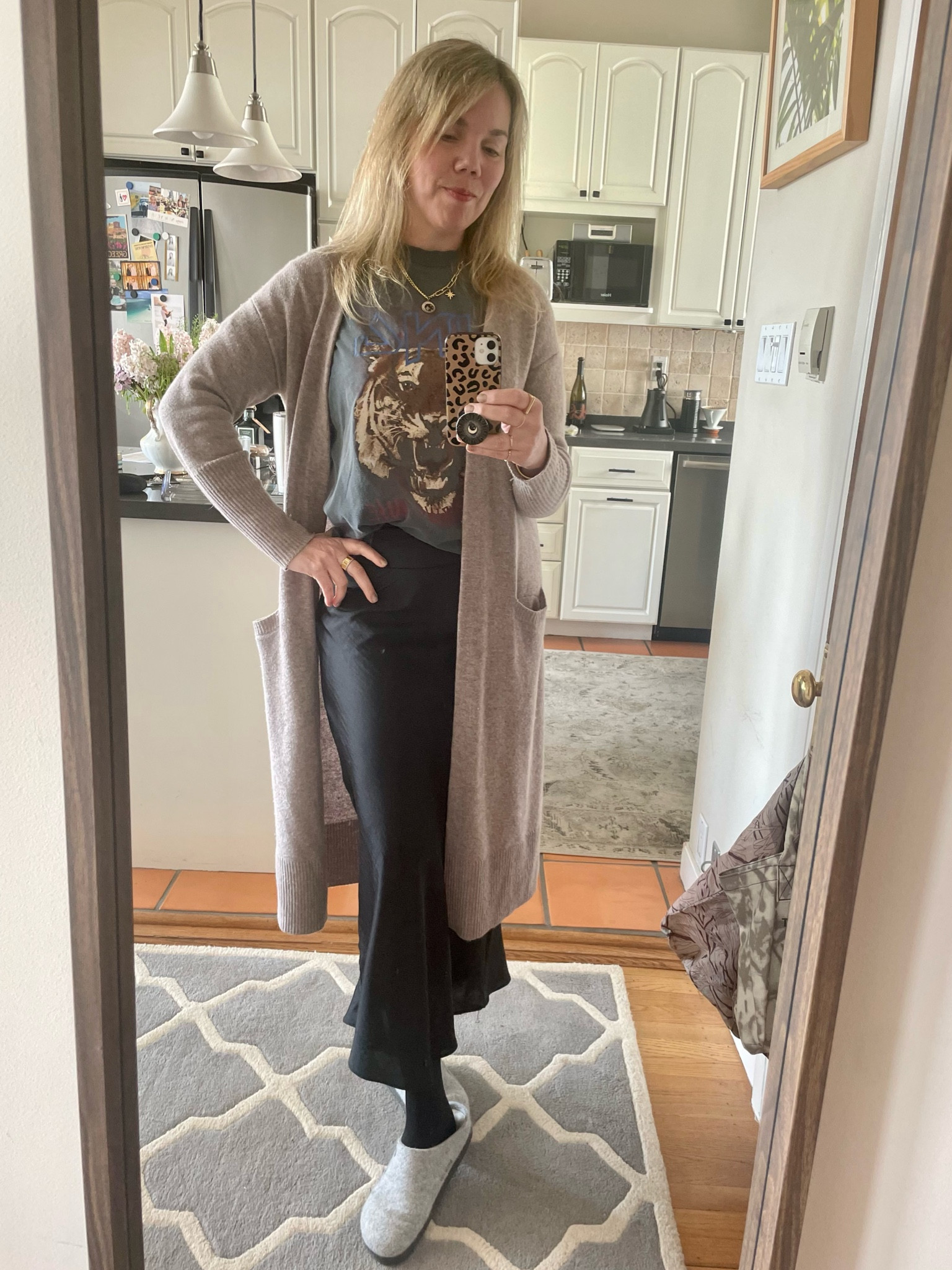 Lazy-luxury Friday #ootd #aninebing #slipskirt

#LTKSeasonal #LTKworkwear #LTKstyletip