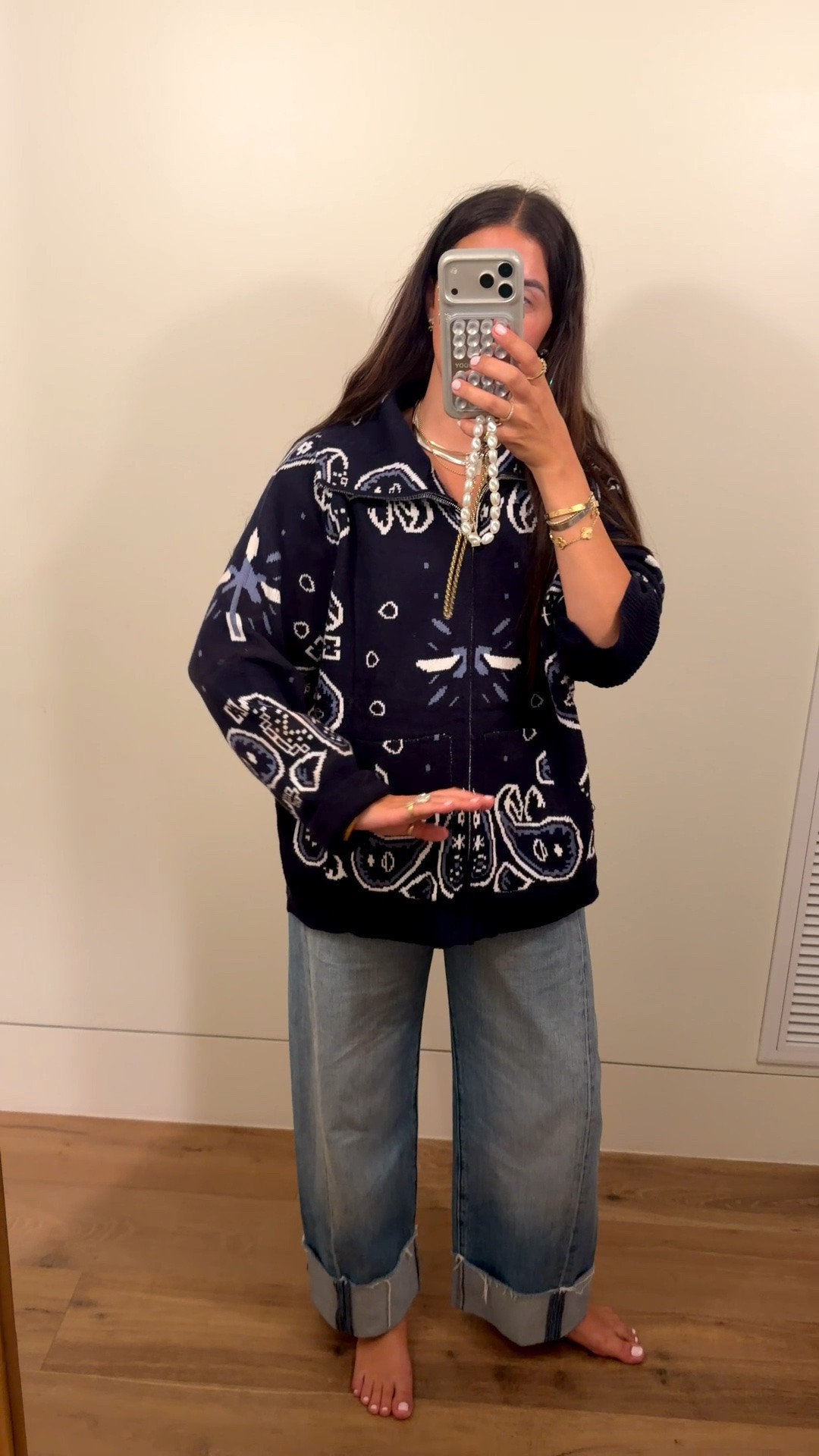 Cardigan : medium 
Pants:27 

Dressupbuttercup.com #dressupbuttercup #dederaad

#LTKootd #LTKmomlife #LTKSeasonal