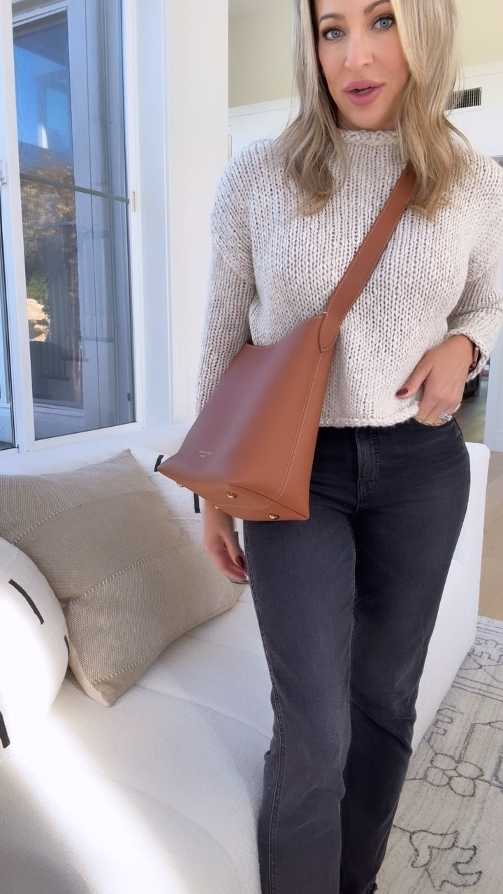 The coziest sweater and the best black jeans ever!!!

Fall outfit fall style 

#LTKSeasonal #LTKStyleTip #LTKItBag