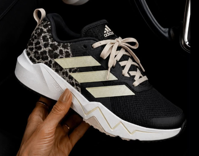 When the "NEW" sneaker is on SALE for 25% off today, with my code! YEAHH Girl, I am not gatekeeping. Say CODE and ill send it to your messages!

#LTKdayinmylife #LTKgrwm #LTKootd