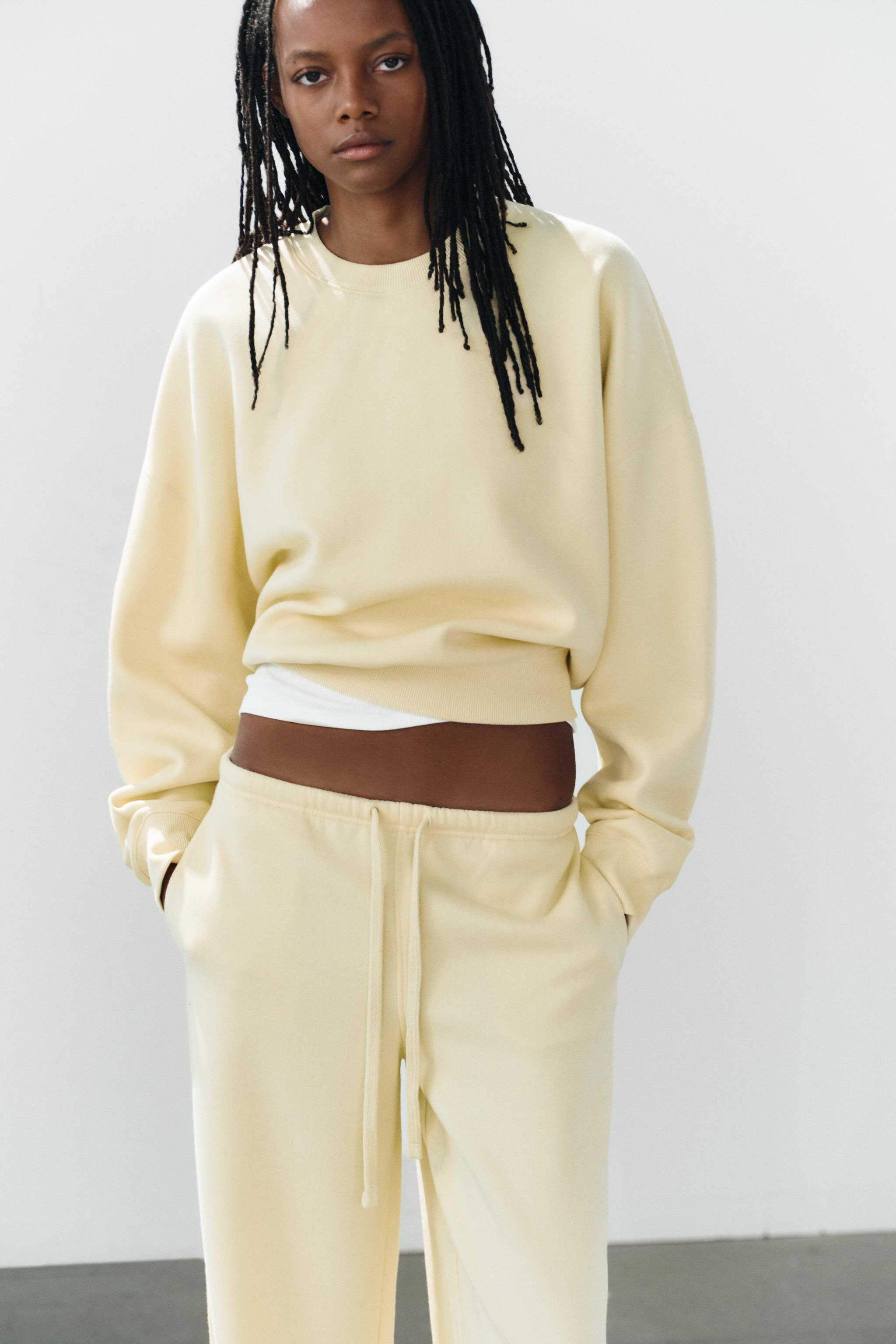 BASIC PLUSH SWEATSHIRT | Zara UK