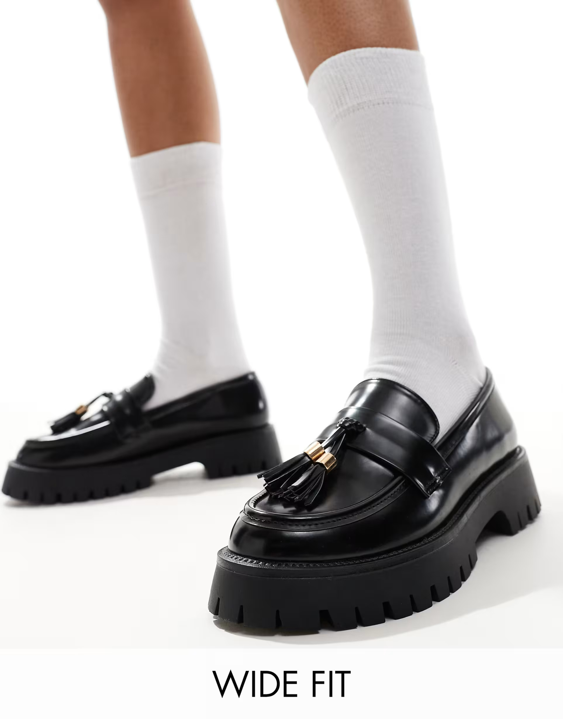 SEQWL Wide Fit – Loafer in Black Box mit dicker Sohle und Quastendetail, weite Passform | ASOS | ASOS (Global)