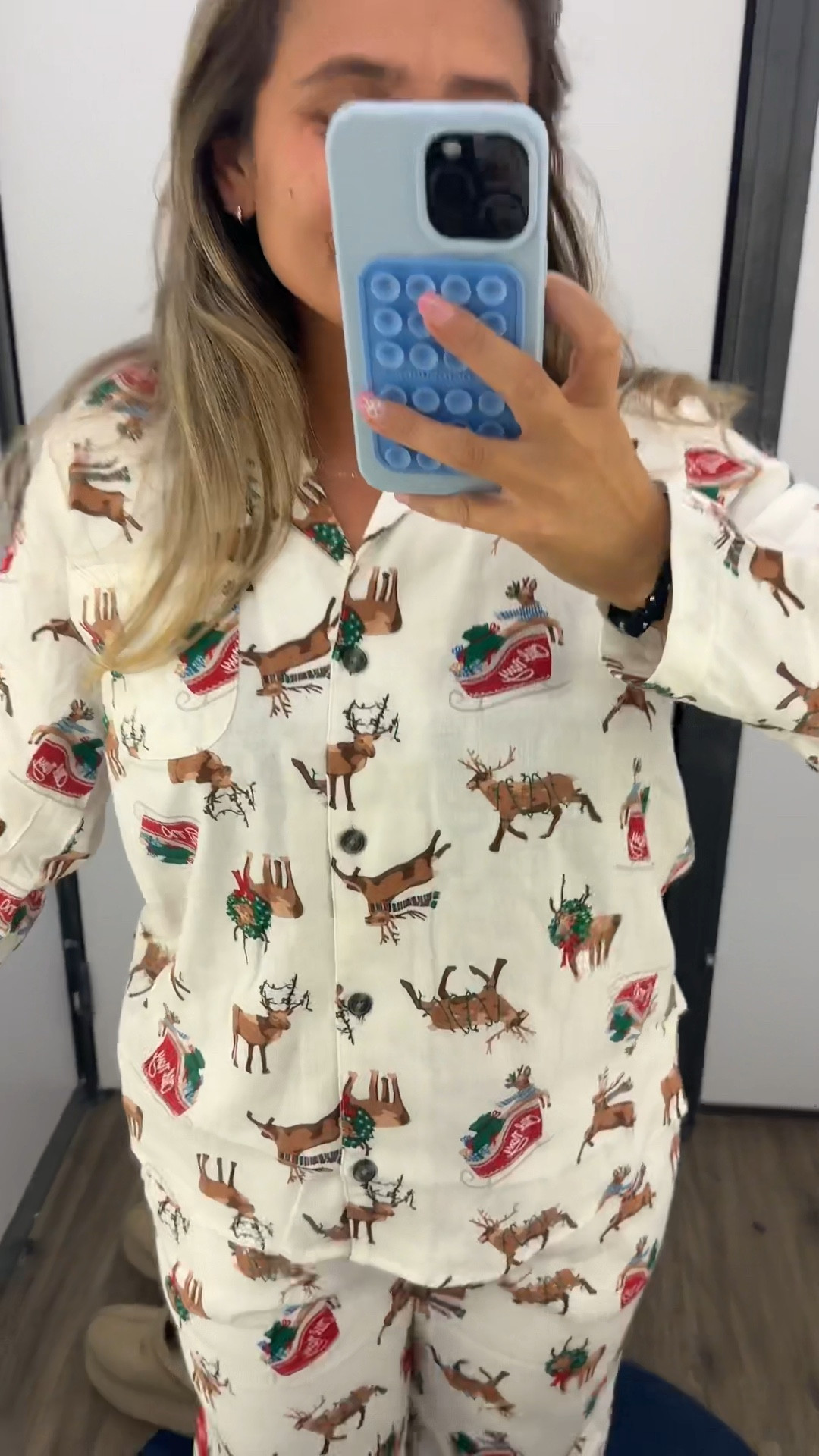 Old navy holiday collection🎄✨ #oldnavy #oldnavyfleece #oldnavyholiday #holidaypajamas

#LTKHoliday #LTKGiftGuide