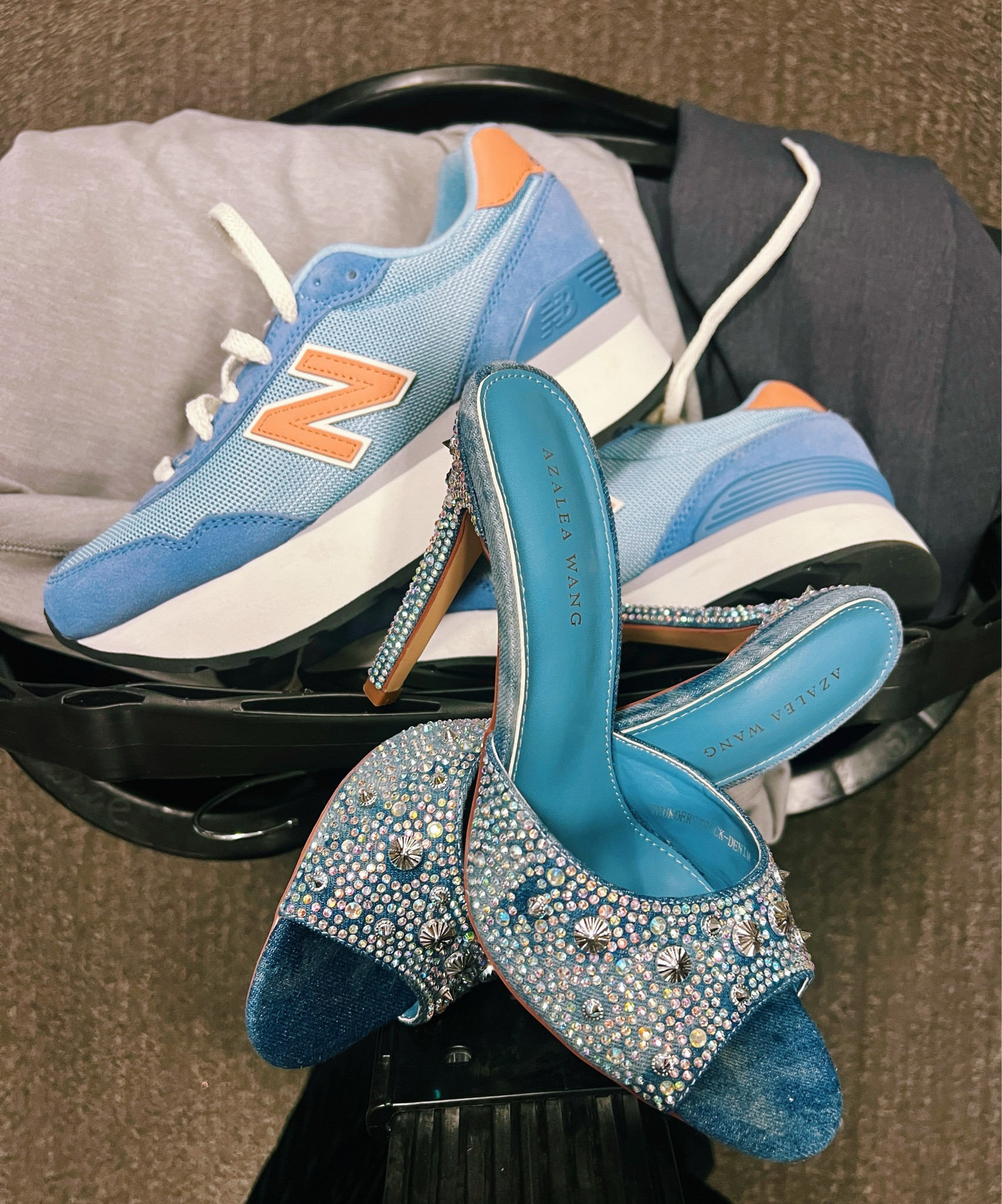 the only New Balances i’ve seen that I like. super comfy and lightweight and you know i’m always about that platform!

hard to find these Azalea Wang mules anywhere, but i linked a couple similar ones & will update if i find any🩵💙🩵

#LTKShoeCrush #LTKParties #LTKFindsUnder100