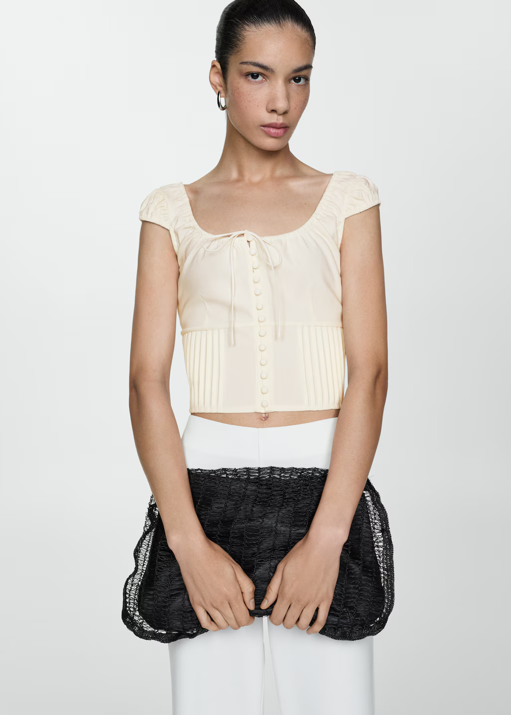 Buttoned crop top - Woman | MANGO United Kingdom | MANGO (UK)