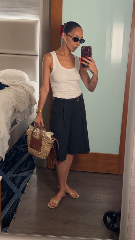 Aritzia touch point shorts, shorts, Aritzia sale 

Size xs