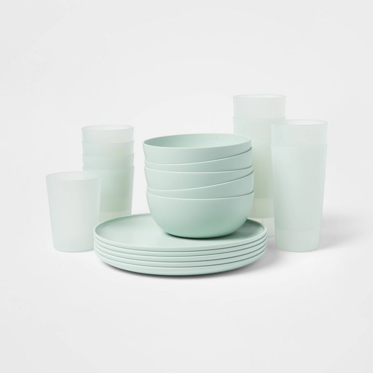 20pc Plastic Dinnerware Set - Room Essentials™ | Target