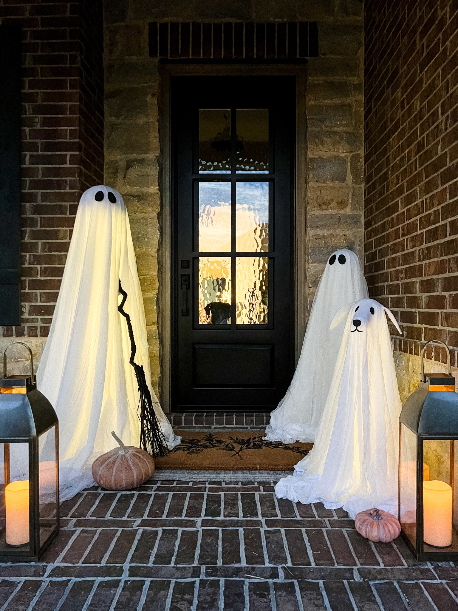 My Pottery Barn inspired DIY lit ghosts for Halloween





#LTKHome