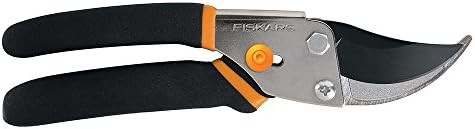 Fiskars 91095935J Steel Pruning Shears Bypass Pruner, 1 | Amazon (US)