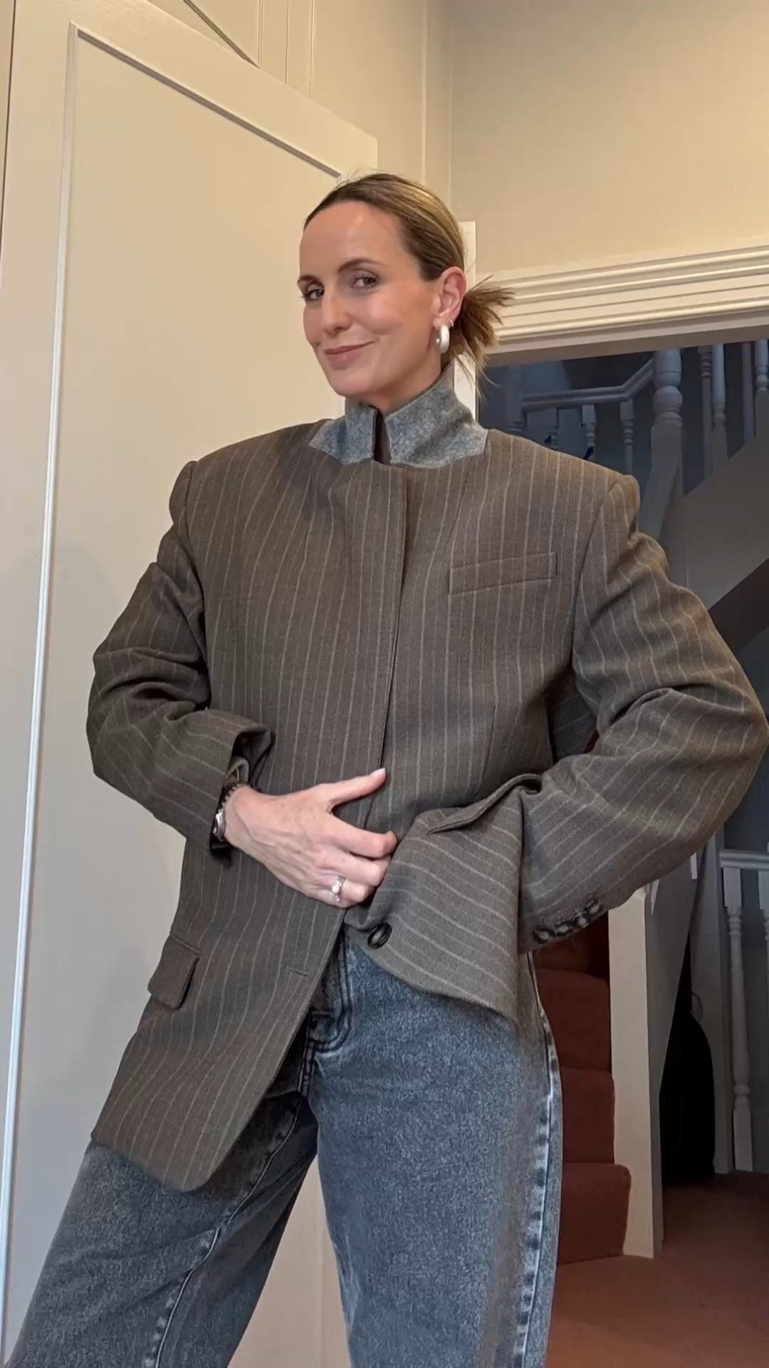 Two of my more recent acquisitions..this fab (well I think it is!) jacket from @camillaandmarc - I like the oversized-ness of it and especially like the underside of the collar in contrast grey felt (it’s all in the details!!). It has grey and blue in the stripe so I can wear it back to either grey or blue denim and here I’m wearing with @sportscraft Pippa Barrel jeans. The oversized style of the jacket also allows for me to wear thicker knits which is a massive bonus with this cold snap!
#australianfashion #denim #howtowear #howtoweardenim #camillaandmarc #sportscraft #barreljeans #oversizedblazer #winterstyling 

#LTKaustralia #LTKwinter