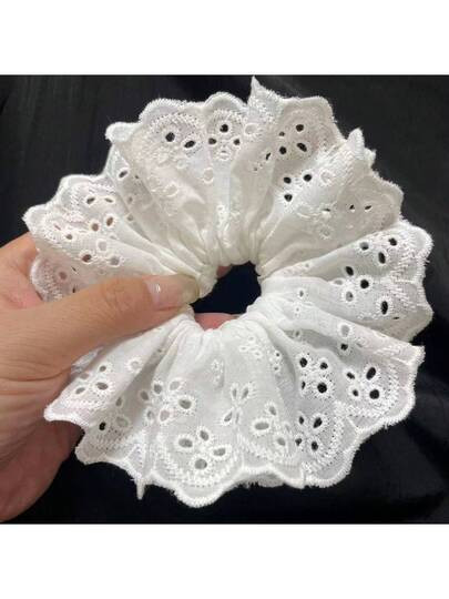 1pc Women Elegant White French Style Exquisite Lace Hollow Floral Scrunchie, Stretchy Minimalist ... | SHEIN