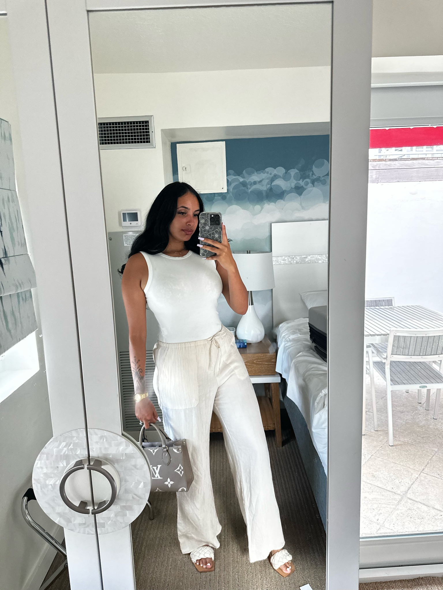 Spring vacation outfit

#LTKfindsunder50 #LTKSeasonal #LTKtravel