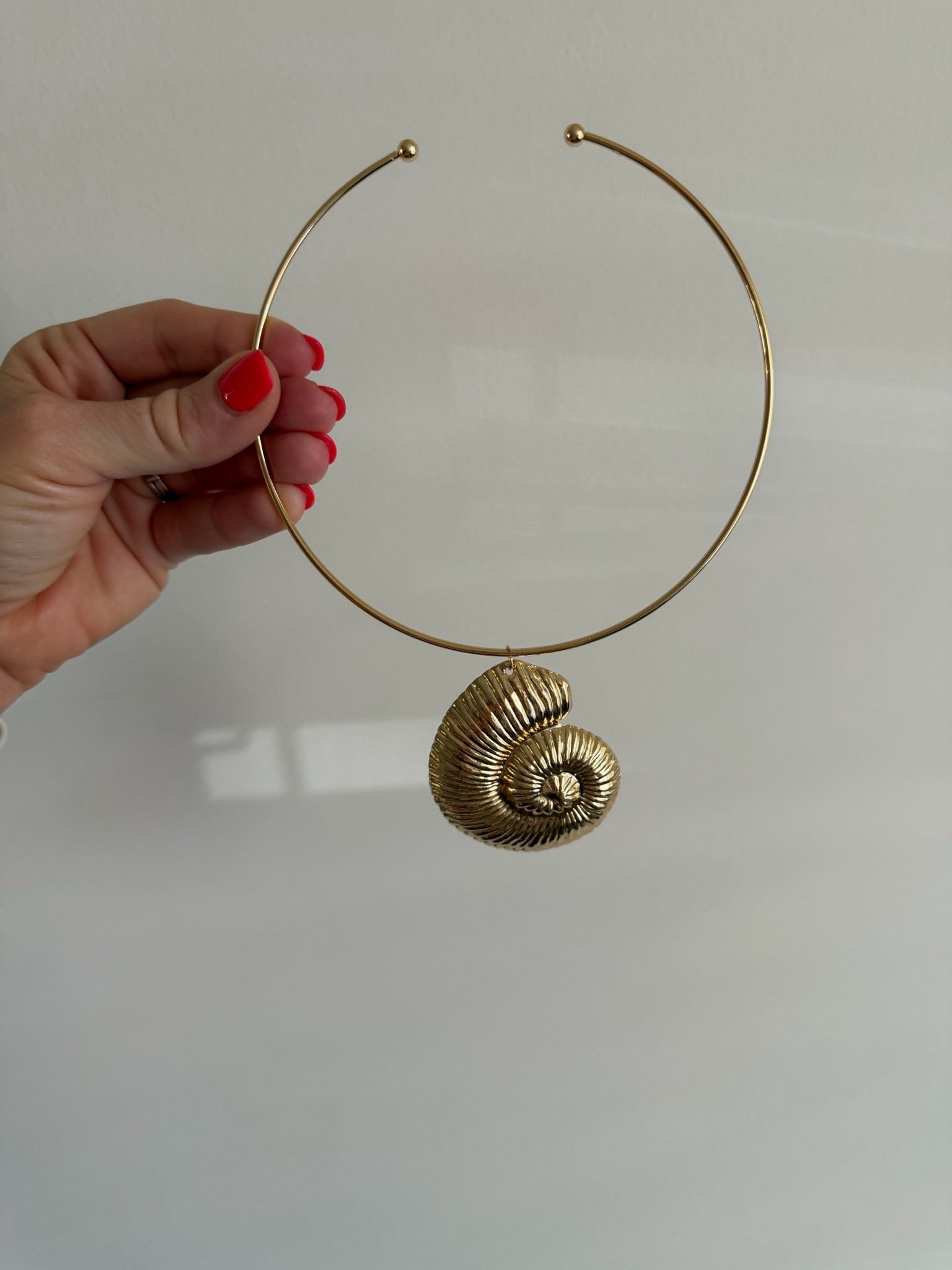 Beach accessories! 🐚

#LTKSeasonal #LTKgrwm