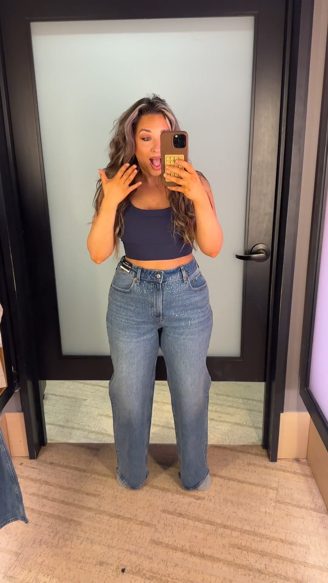 @abercrombie Abercrombie From jeans to trousers and more! I’m a size medium in tops, US10 regular in pants (usually curve love and I’m 5’4 for reference)

Comment SHOP below to receive a DM with the link to this post on my LTK ⬇ https://liketk.it/5PEiB #ltkmidsize #ltksalealert #ltkootd

#LTKdayinmylife #LTKootd #LTKMidsize