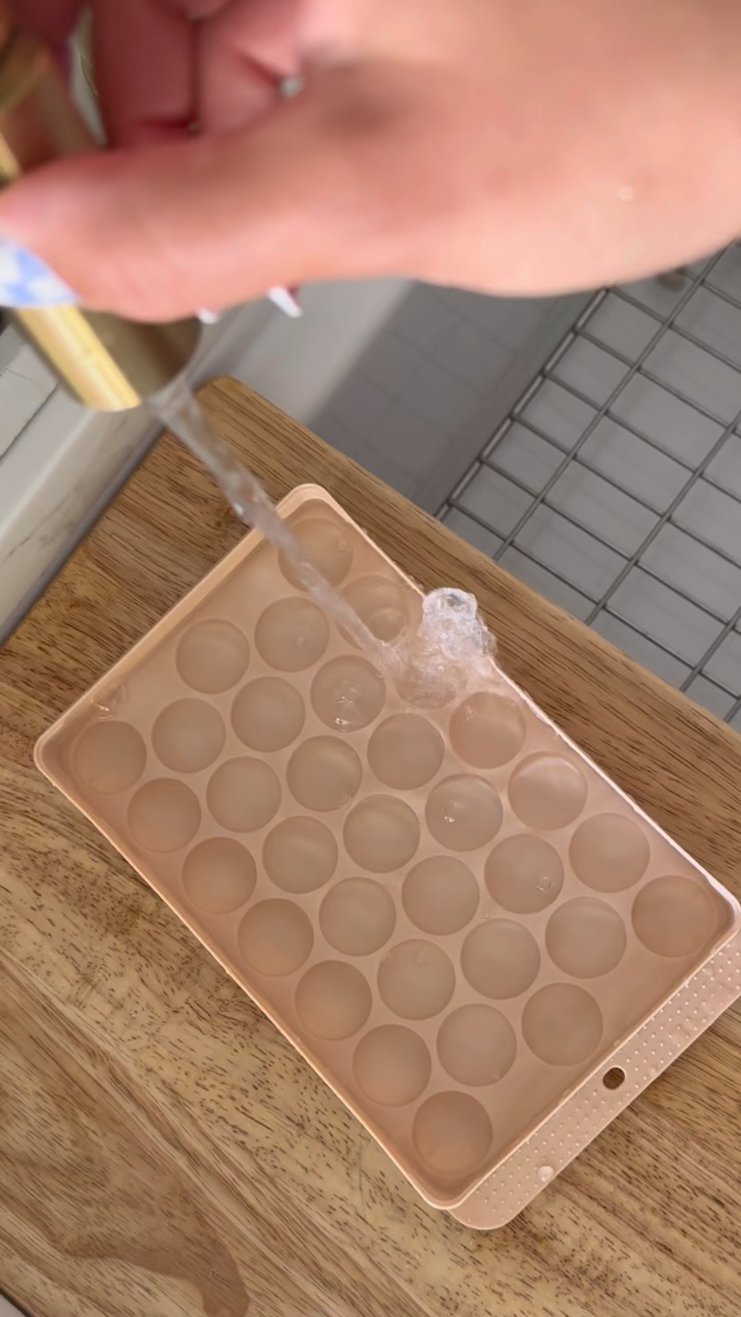 Cute little round ice balls 🧊❄️ these are so easy and I love that they come with a container too! Amazon finds // Amazon home 

#LTKunder50 #LTKhome #LTKsalealert