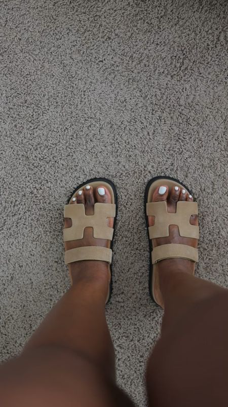 Loveeee these sandals, cute, comfortable and the color 🤌🏾

#LTKVideo #LTKFindsUnder100 #LTKShoeCrush