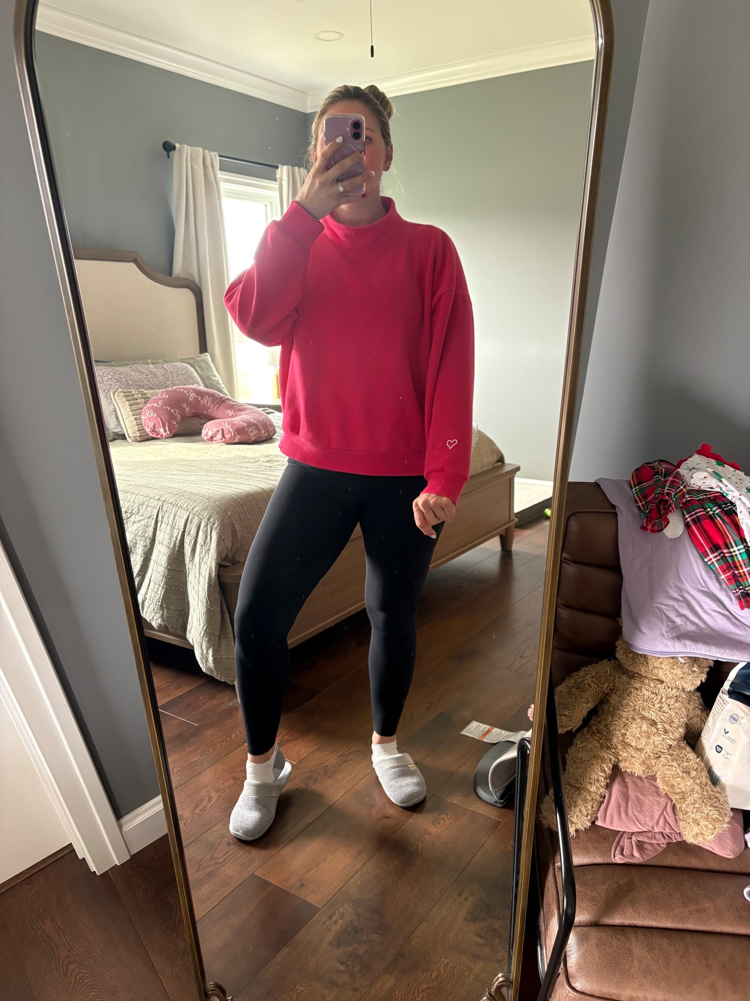 THE BEST MOCK CREW!! 
Oversized fit & I’m wearing size medium! 

#LTKstyle

#LTKActive #LTKSaleAlert