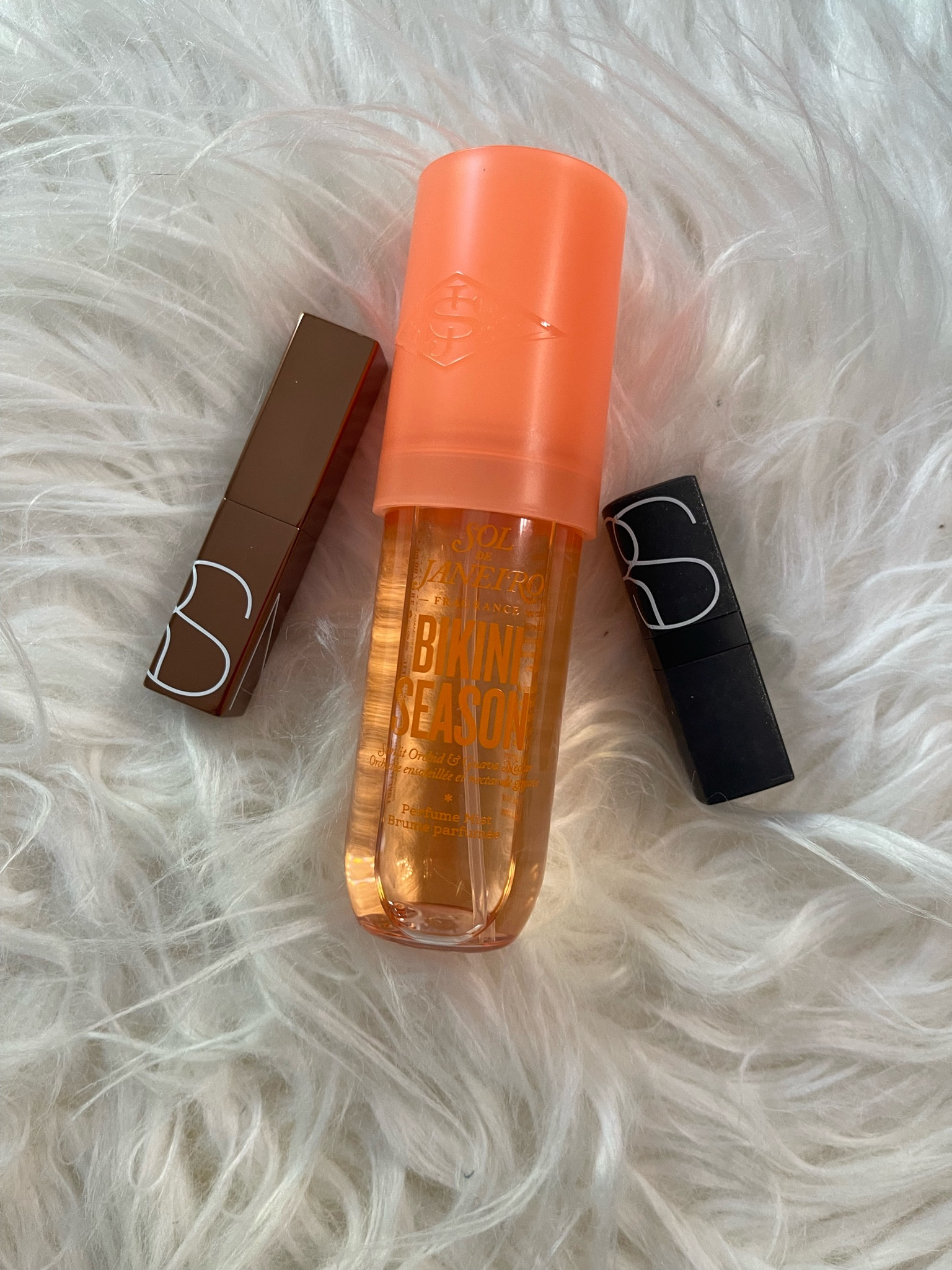 New lip combo and summer spritz 

#LTKFind #LTKunder50 #LTKbeauty