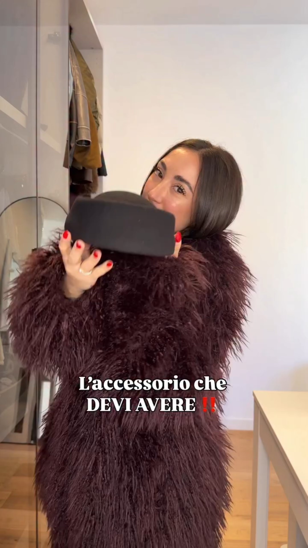 Come elevare il tuo look: Pillbox hat💅🏻 
#pillboxhat #inspolook #outfit 
Link in bio ♥️