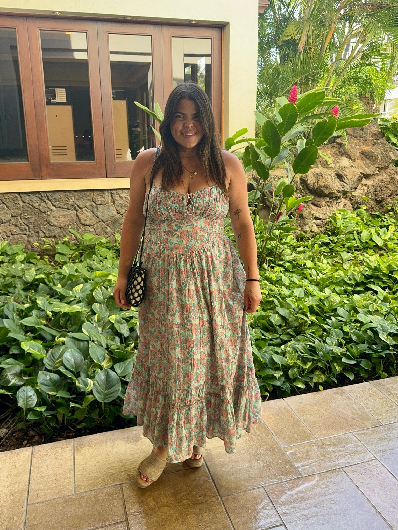 Luau outfit! This shape of dress from American eagle is going viral right now! So flattering!

Floral dress, vacation dress, Hawaii

#LTKTravel #LTKFindsUnder50 #LTKMidsize