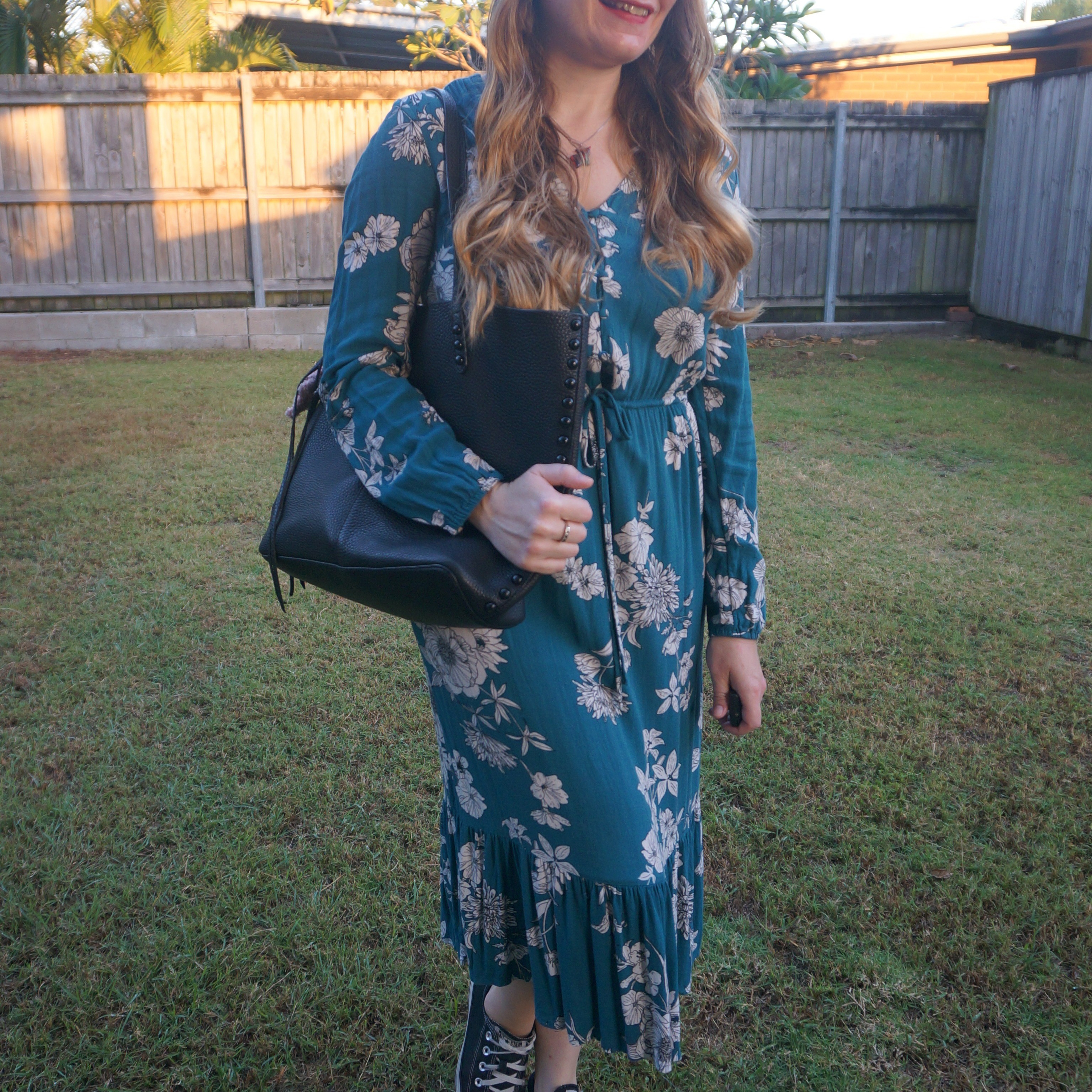 Kmart Anko teal floral print midi dress with black Rebecca Minkoff unlined studded tote bag 💚🖤

#LTKaustralia #LTKbag #LTKworkwear