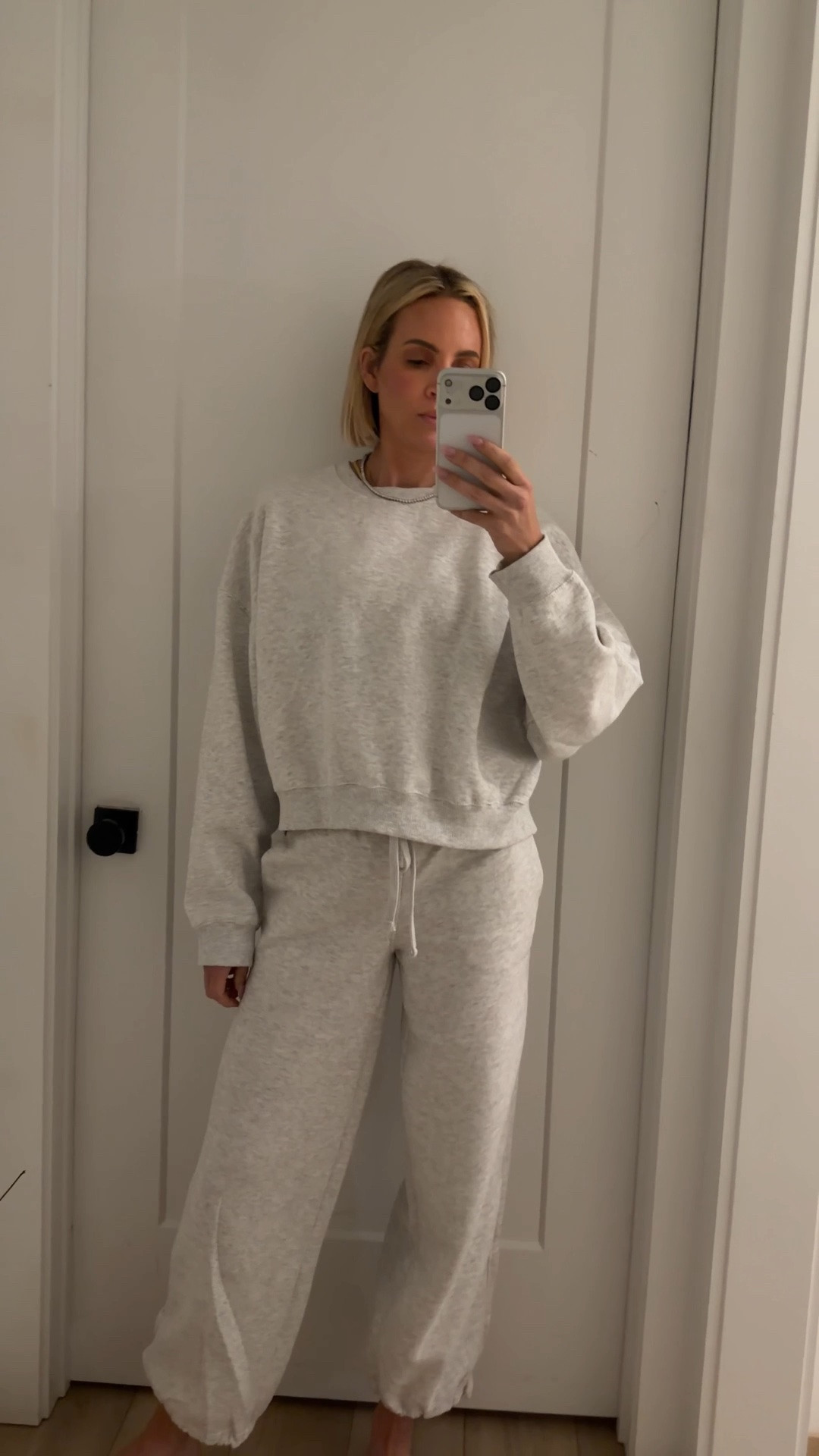 Wearing a medium in the Zara sweatshirt and a small in the sweatpants ￼

#LTKTall #LTKOver40 #LTKootd