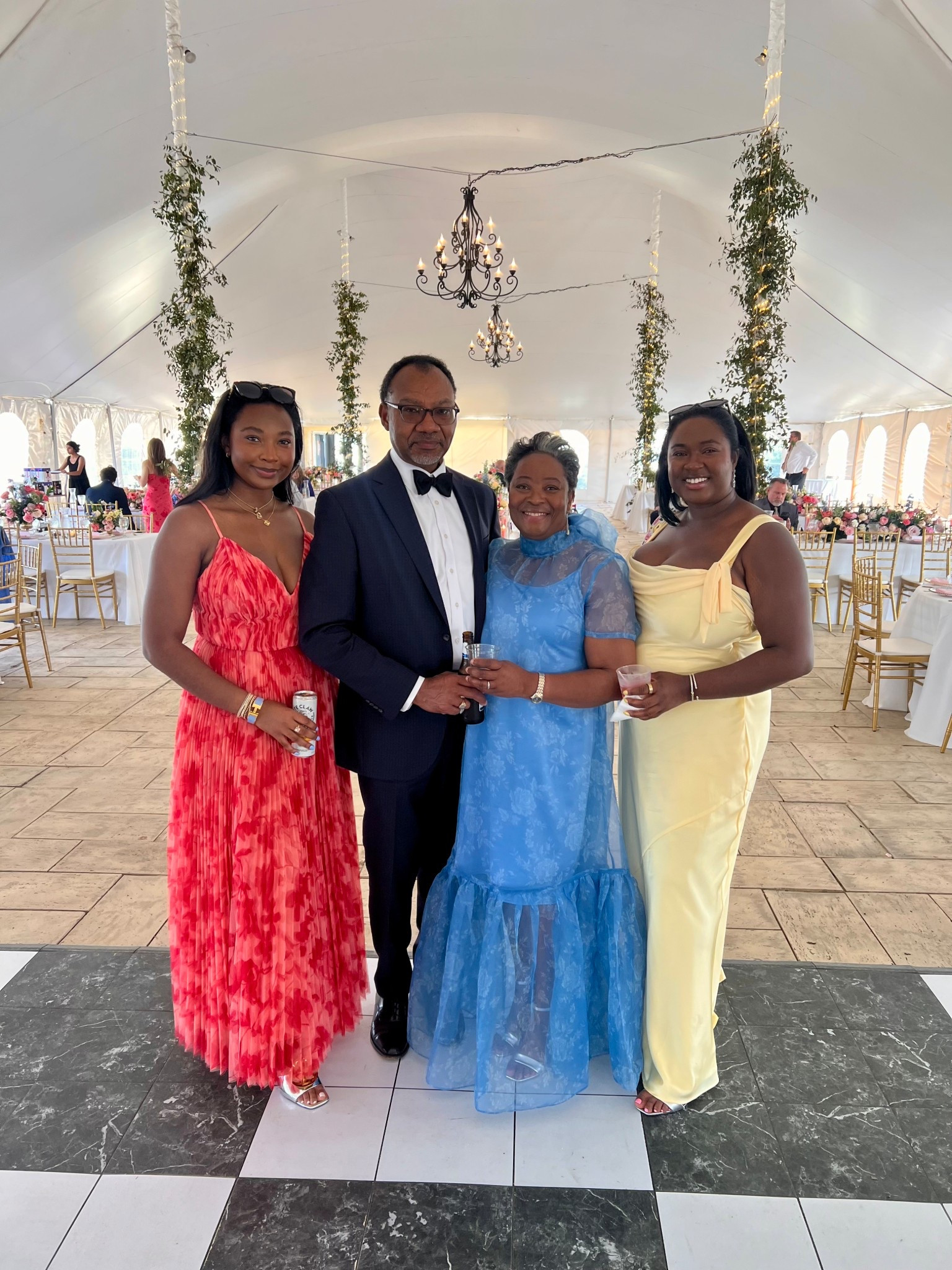 family fits - wedding editionn

#LTKParties #LTKSeasonal #LTKTravel