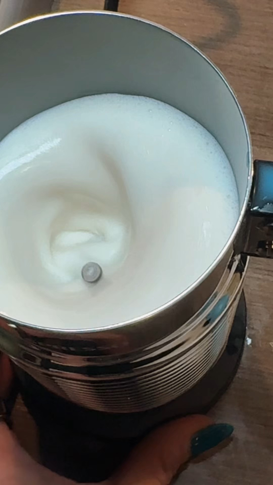 Milk frother 

#LTKmorningroutine #LTKHome #LTKdayinmylife