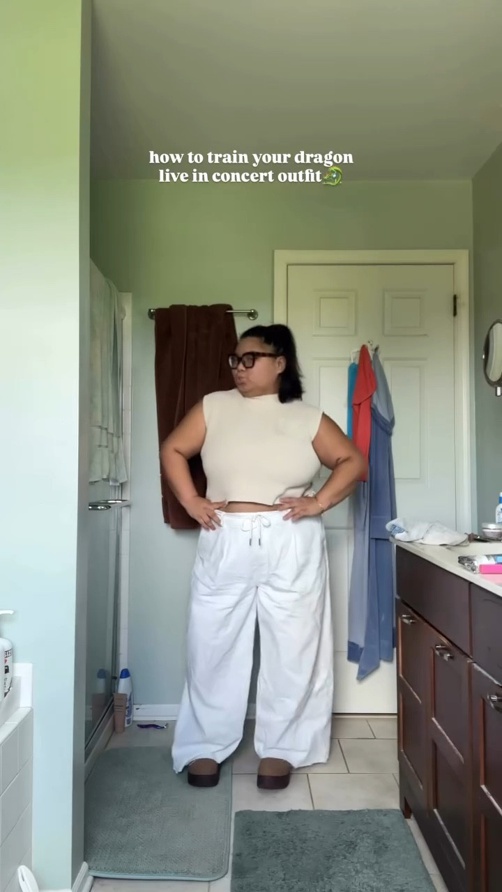 top - linked in my amazkn storefront
bottoms - old navy

#LTKMidsize #LTKWorkwear #LTKPlusSize