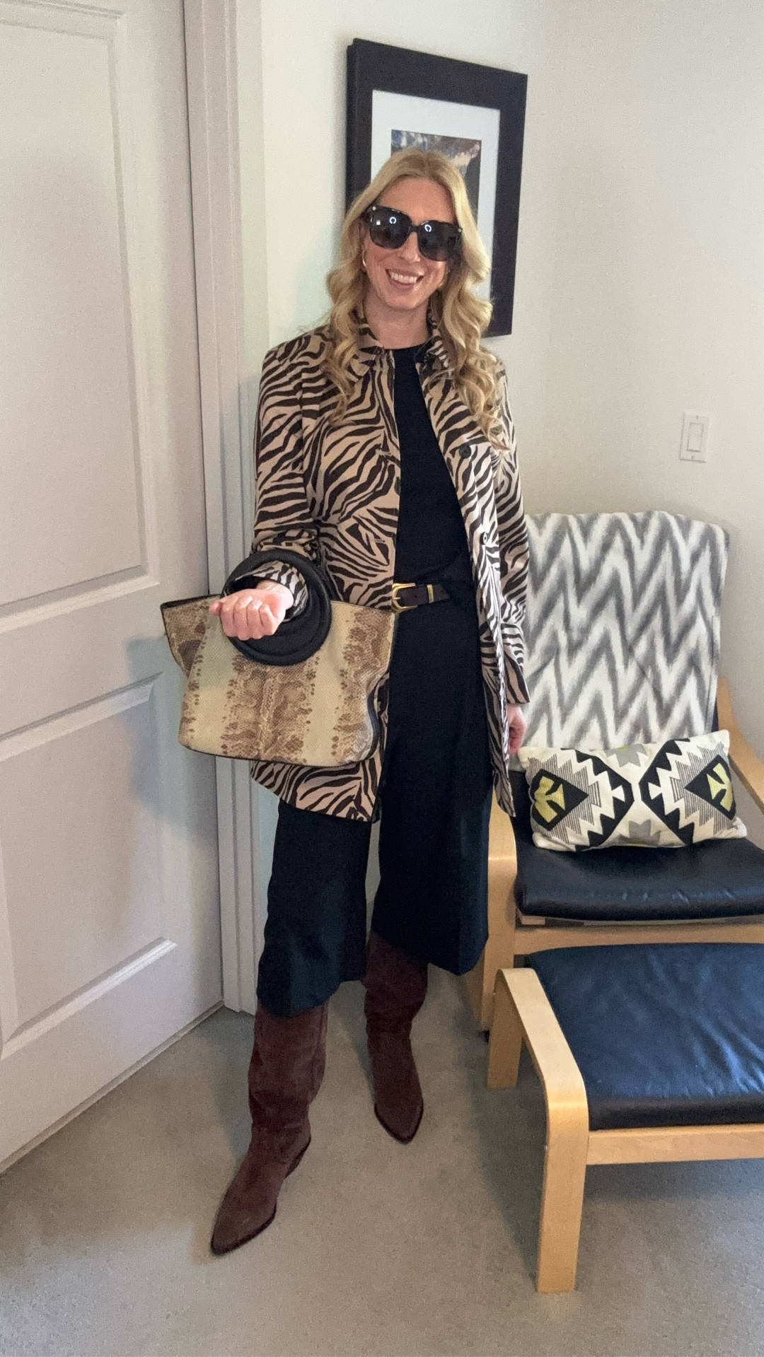 Merino wool tshirt and culottes from @h&m 
Belt @amazonfindsandfashion 
Boots from @Zara 
Vintage Givenchy earring @ebay 
Vintage Chaps zebra trench and Donald J Pliner bag from @poshmark
Sunglasses @gucci 


#LTKTall #LTKOver40 #LTKootd