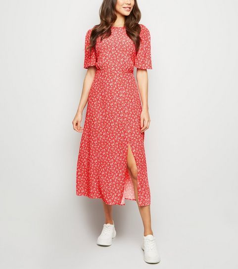 Red Ditsy Floral Short Sleeve Midi Dress | New Look | New Look (UK)