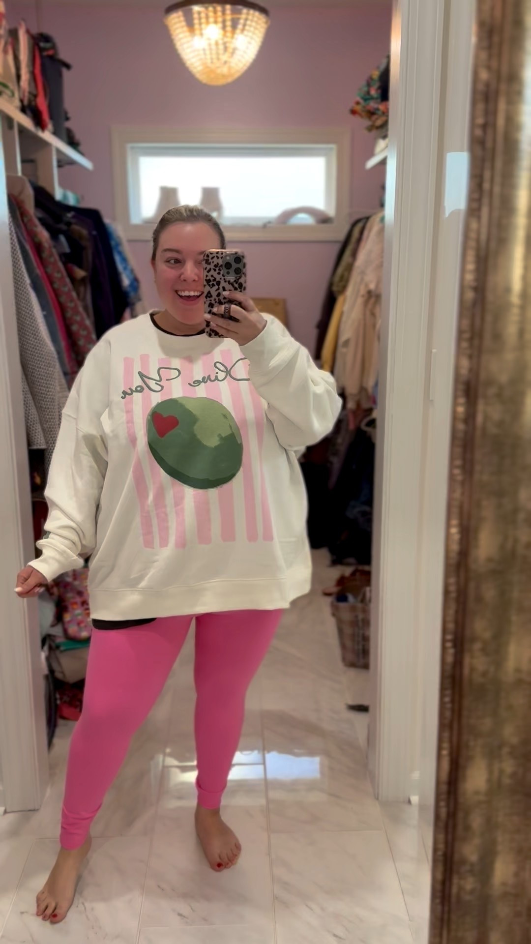 Actually OBSESSED with these Target leggings & sweatshirt. It’s my first time trying their Joy Lab leggings and they’re so comfy and cute! I’m in the XXL 🩷

#LTKootd #LTKPlusSize #LTKActive