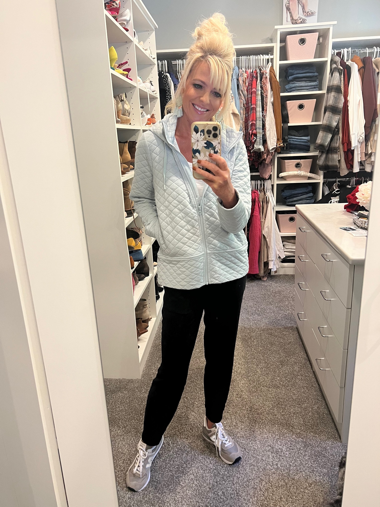 Athleisure at it’s best! Great quilted jacket #comfy #athleisure #casual 

#LTKfindsunder50 #LTKsalealert #LTKstyletip