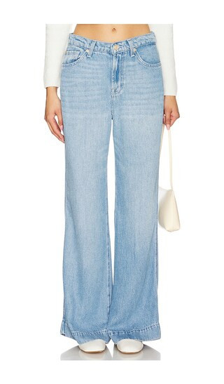 7 For All Mankind Modern Dojo Trouser Jeans in Blue. - size 29 | Revolve Clothing (Global)