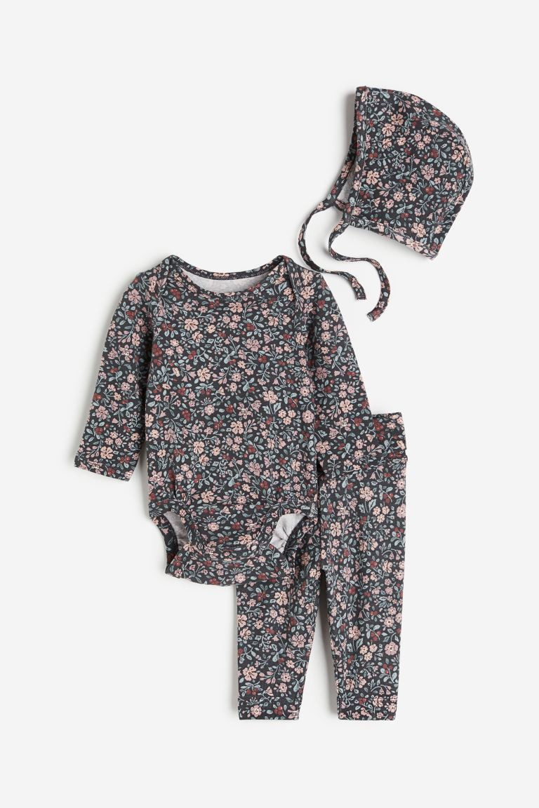 $17.99 | H&M (US + CA)