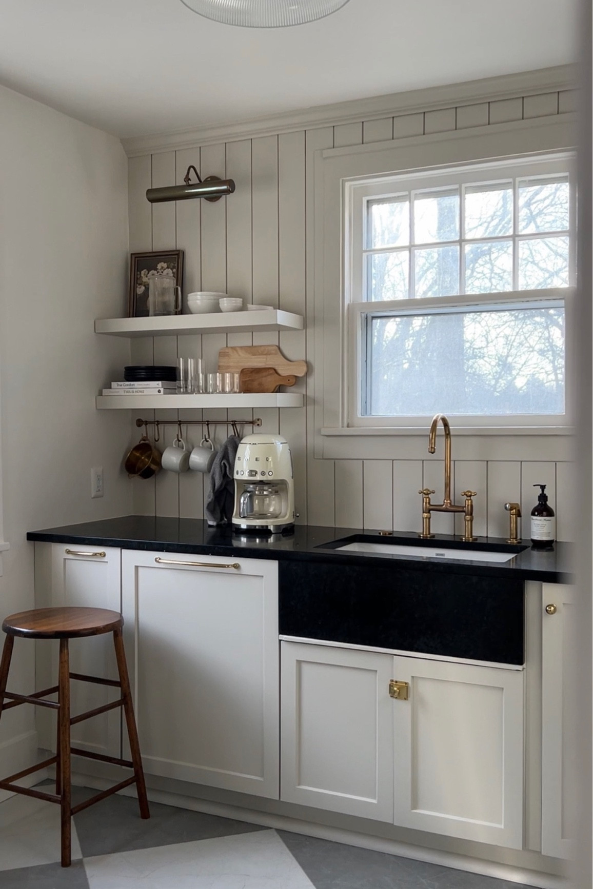 Small neutral kitchen | Small transitional kitchen | English kitchen 

#LTKhome