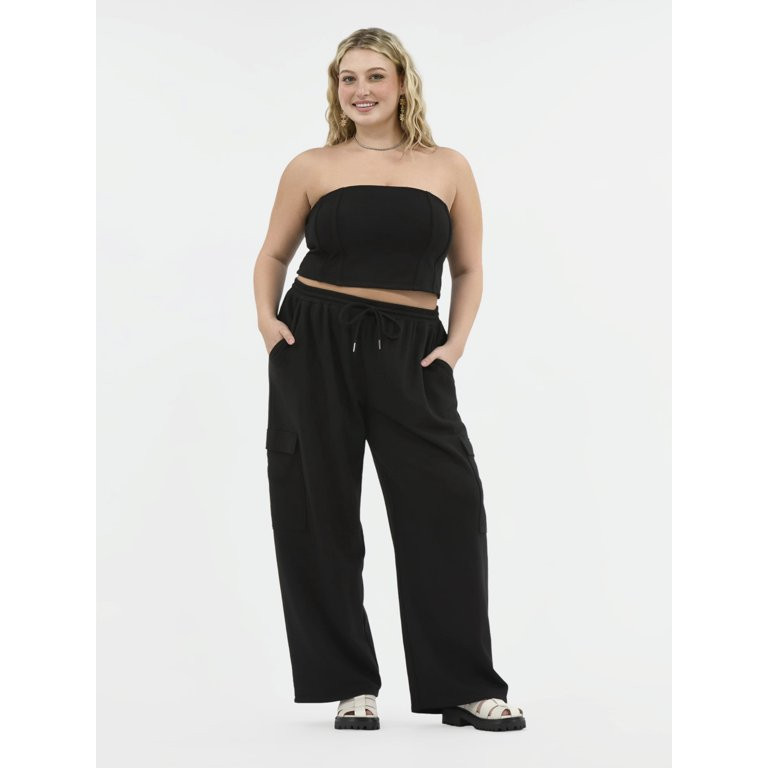 No Boundaries Tube Top and Cargo Sweatpants Set, 2-Piece, Women's | Walmart (US)
