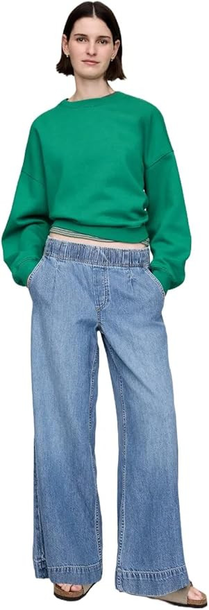 GAP Womens Easy Baggy Fit Pleated Denim | Amazon (US)