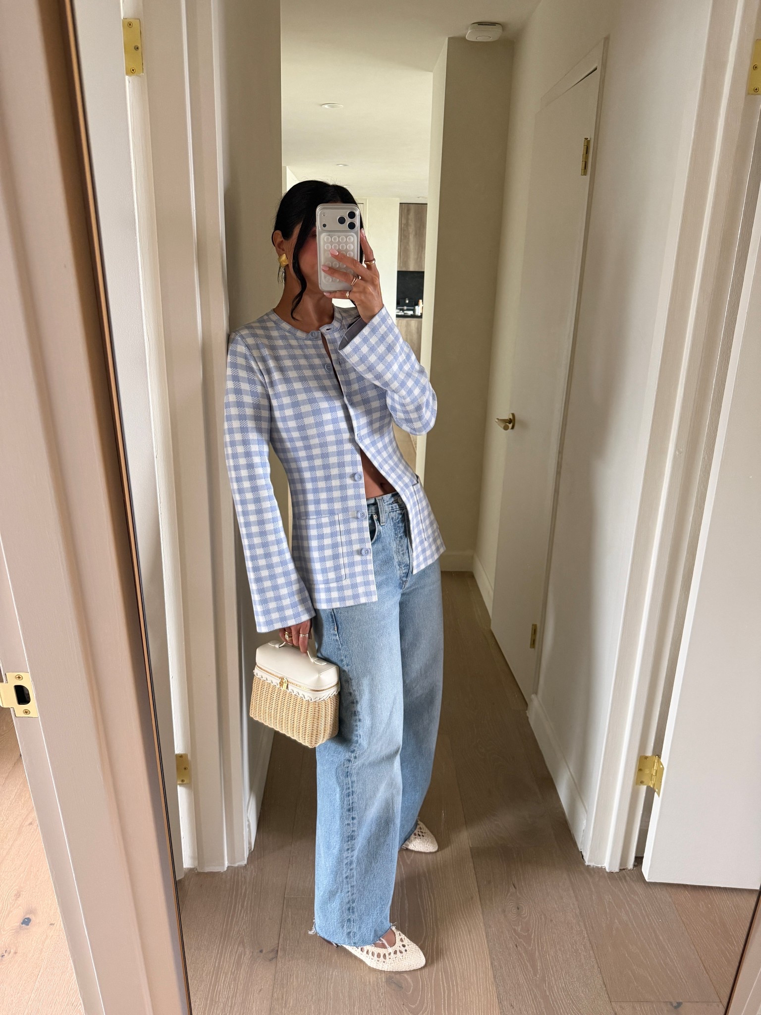 Gingham sweater moment 
size small sweater 
Size 27 jeans (size down) 

#LTKWorkwear #LTKSeasonal