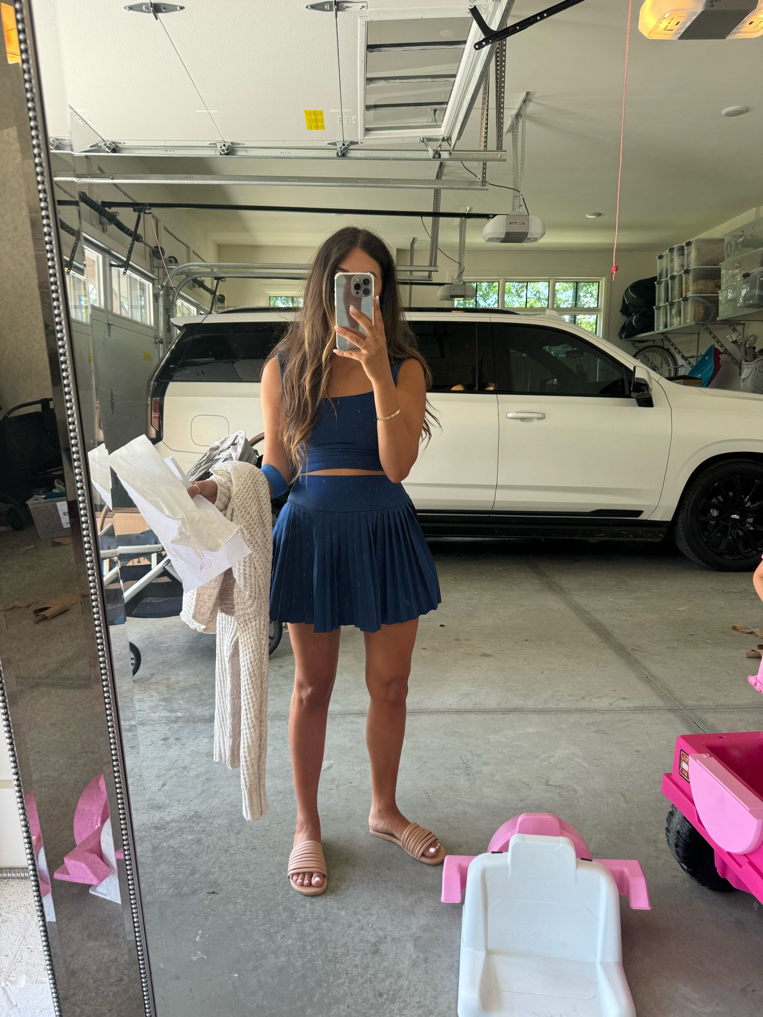 Top: medium
Skirt: medium
Code: blameitondede works on both @abercrombie 

Dressupbuttercup.com 

#dressupbuttercup #abercrombiepartner

#LTKFindsUnder50 #LTKSaleAlert #LTKStyleTip