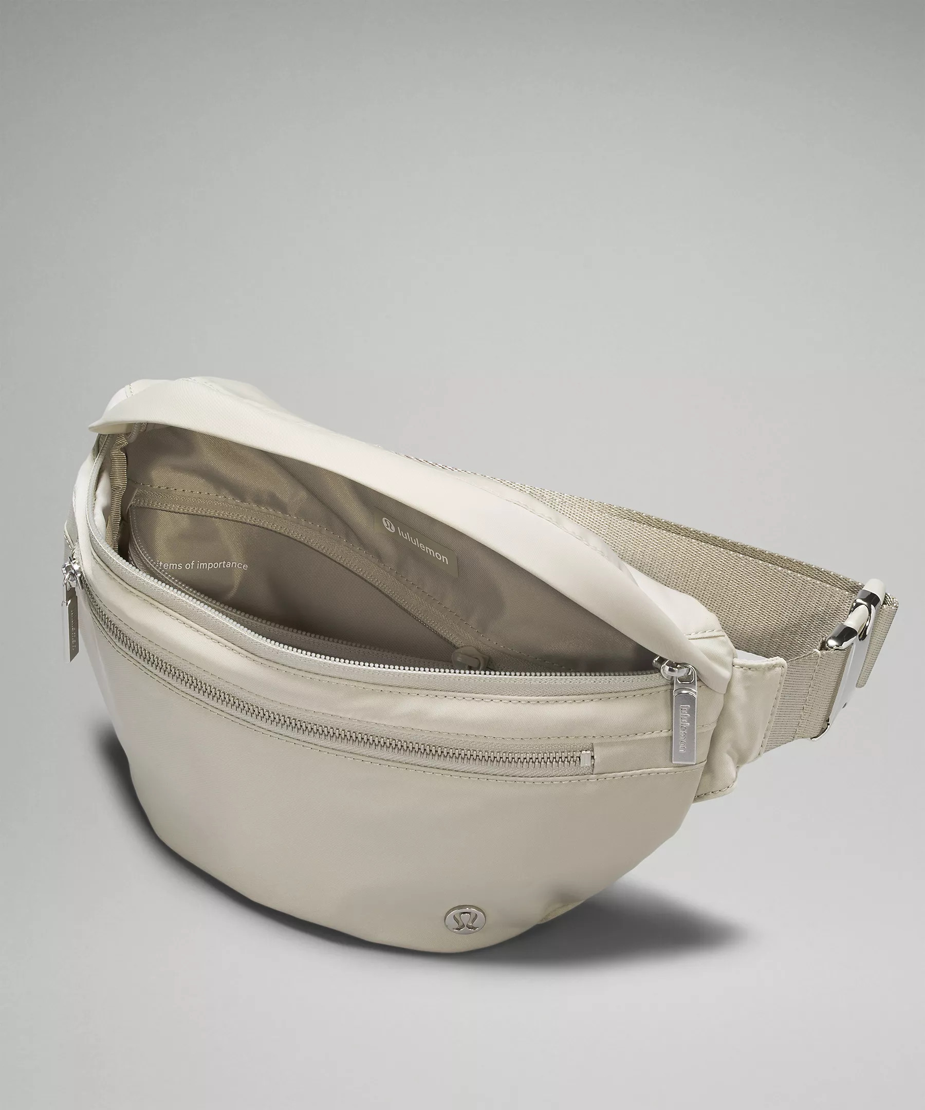 City Adventurer Belt Bag 2.5L | Lululemon (US)