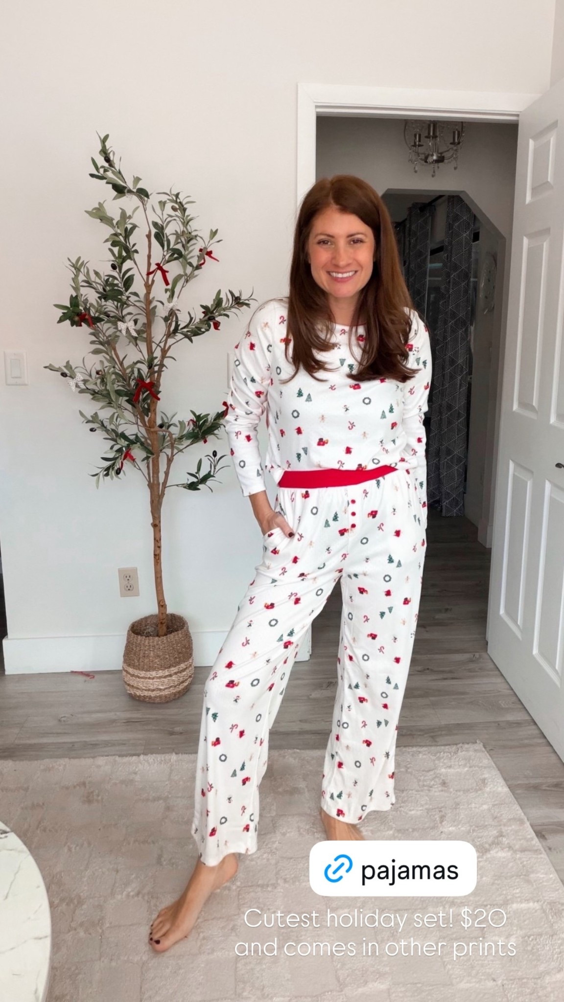 Cutest holiday set! $20 and comes in other prints