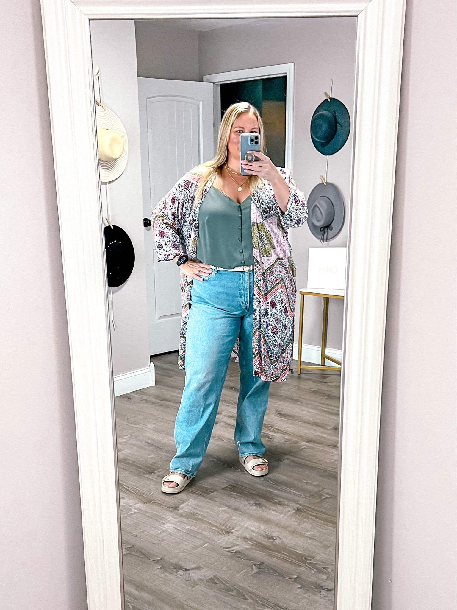 Plus size jeans summer outfit inspo 

Light wash straight leg jeans with a cute cami tank top and colorful kimono. 

Plus size jeans outfit 
Plus size kimono 
Plus size ootd
Jeans outfit 
Plus size cami 


#LTKPlusSize #LTKOver40 #LTKStyleTip