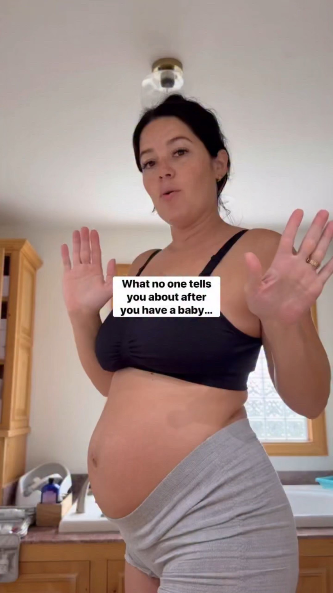 Here’s your warning… 🤣🙈
.
.
.
.
#danadsam #newborn #laboranddelivery #postpartumrecovery #postpartum