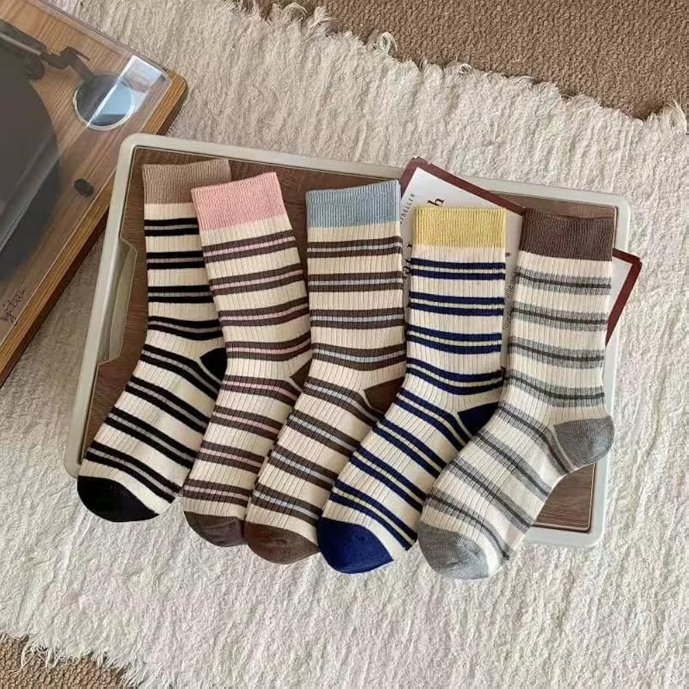 Amazon.com: Women's Retro Striped Crew Socks 5-Pair Pack : Clothing, Shoes & Jewelry | Amazon (US)