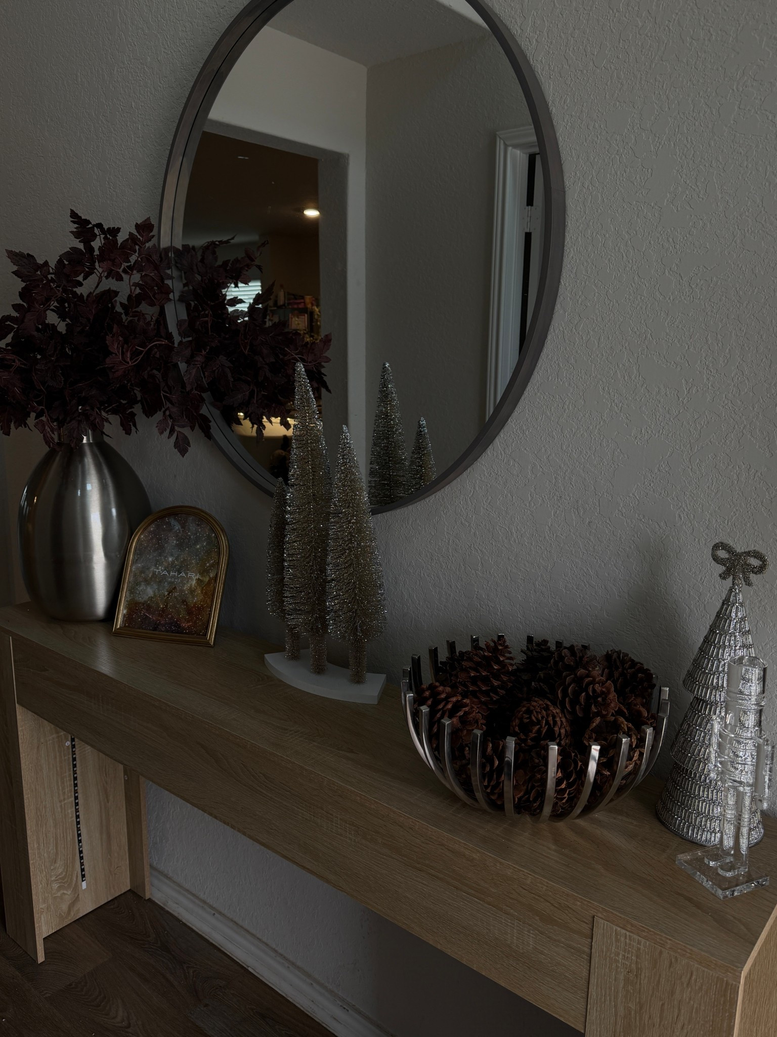 Home decor for holidays| Front entryway 

#LTKHoliday #LTKHome