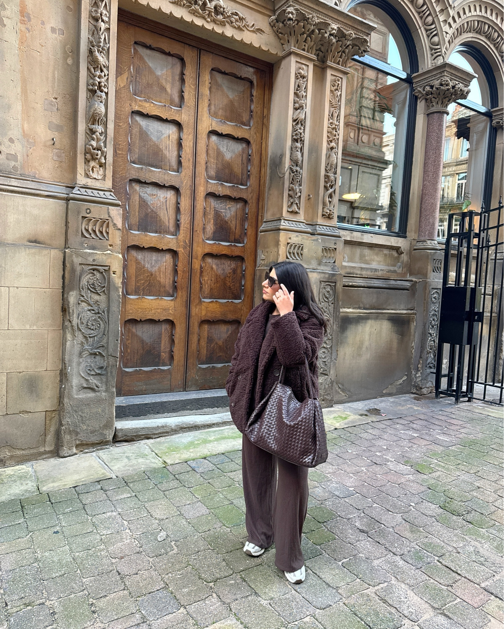 brown monochrome outfit 