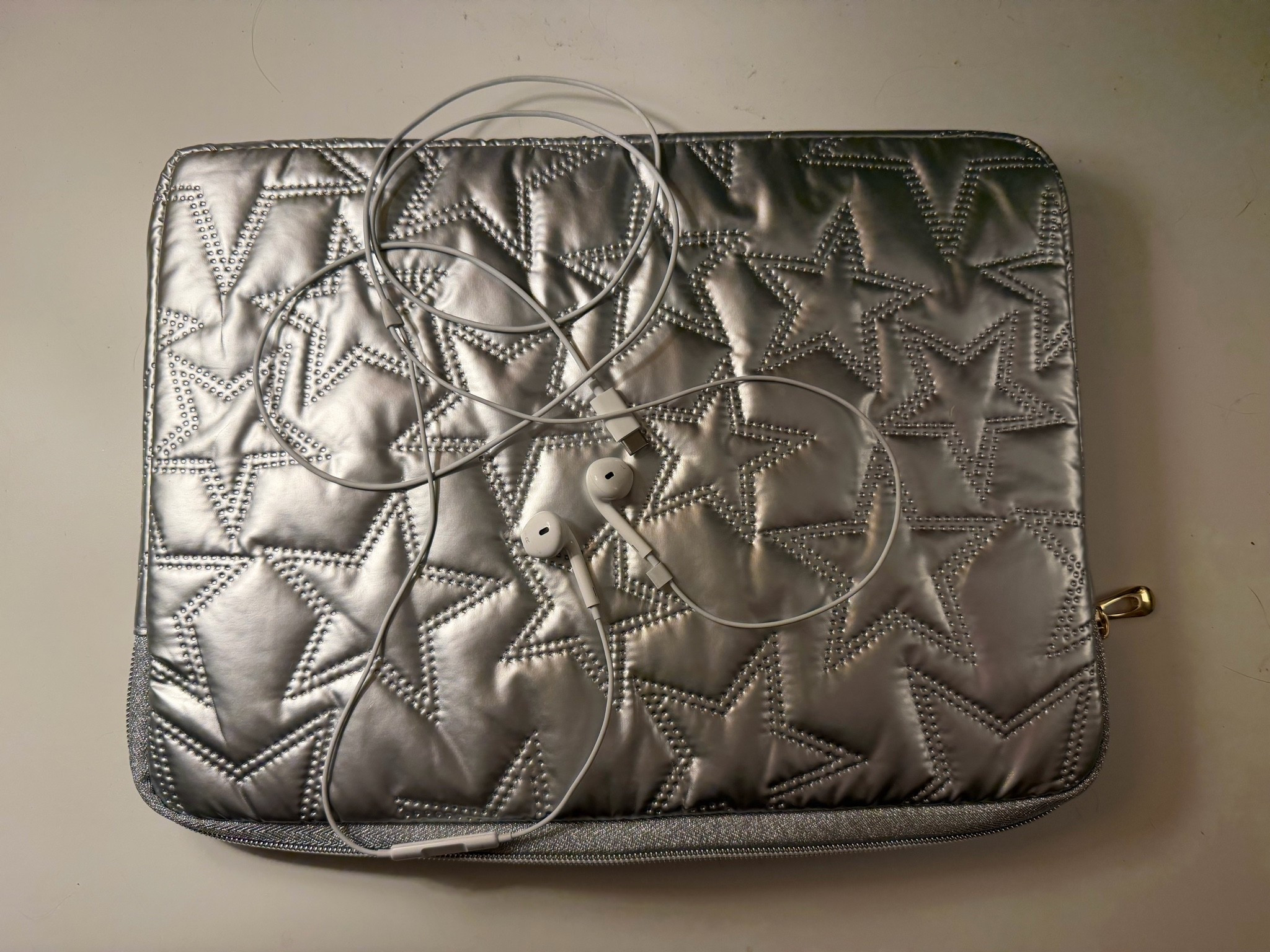 protecting my new computer with this puffy cover from amazon. very into silver right now. perfect for back to school.

#LTKU #LTKSeasonal