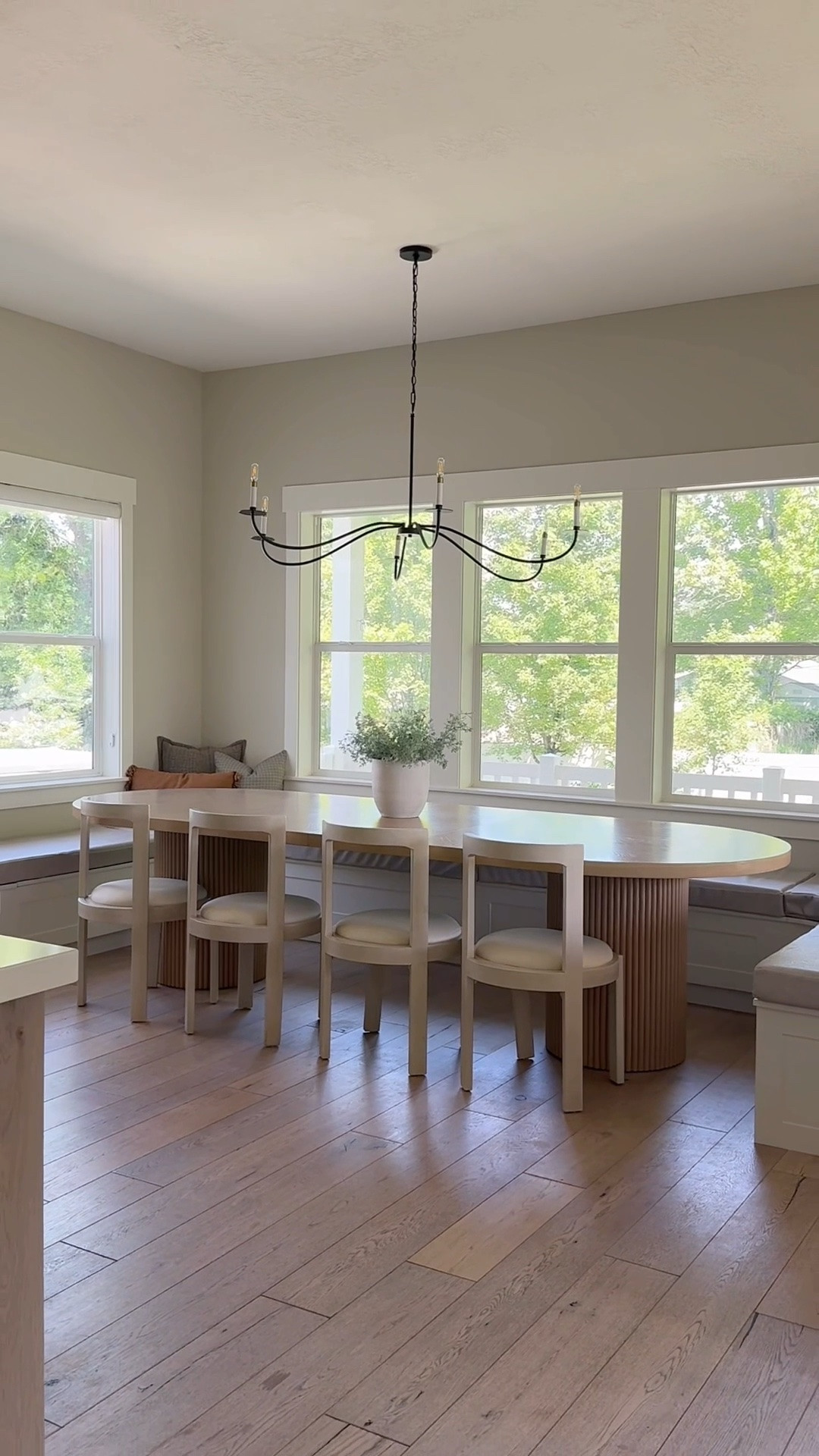 I absolutely love this table and chairs and the price right now is so good #wayfair #wayfairhome #Kitchen  #dinningtable #dinningchairs

#LTKHome